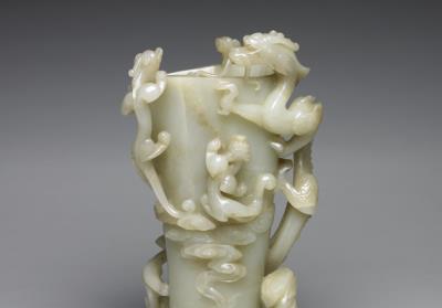 图片[2]-Jade Gu vase with five dragons, Qing dynasty (1644-1911)-China Archive